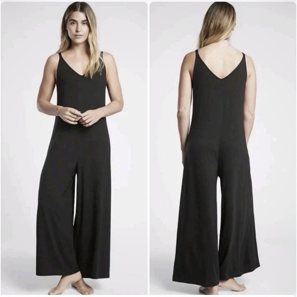 Athleta Black Nighttime Bliss Sleep V Neck Romper Jump Suit Size Medium